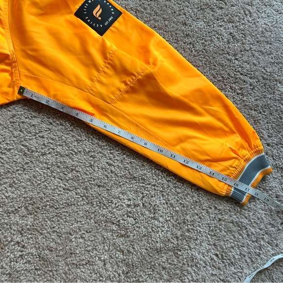 Fabletics Desert Sun Yellow Raincloud Grey Satin Bomber Jacket Size Large - Picture 13 of 16